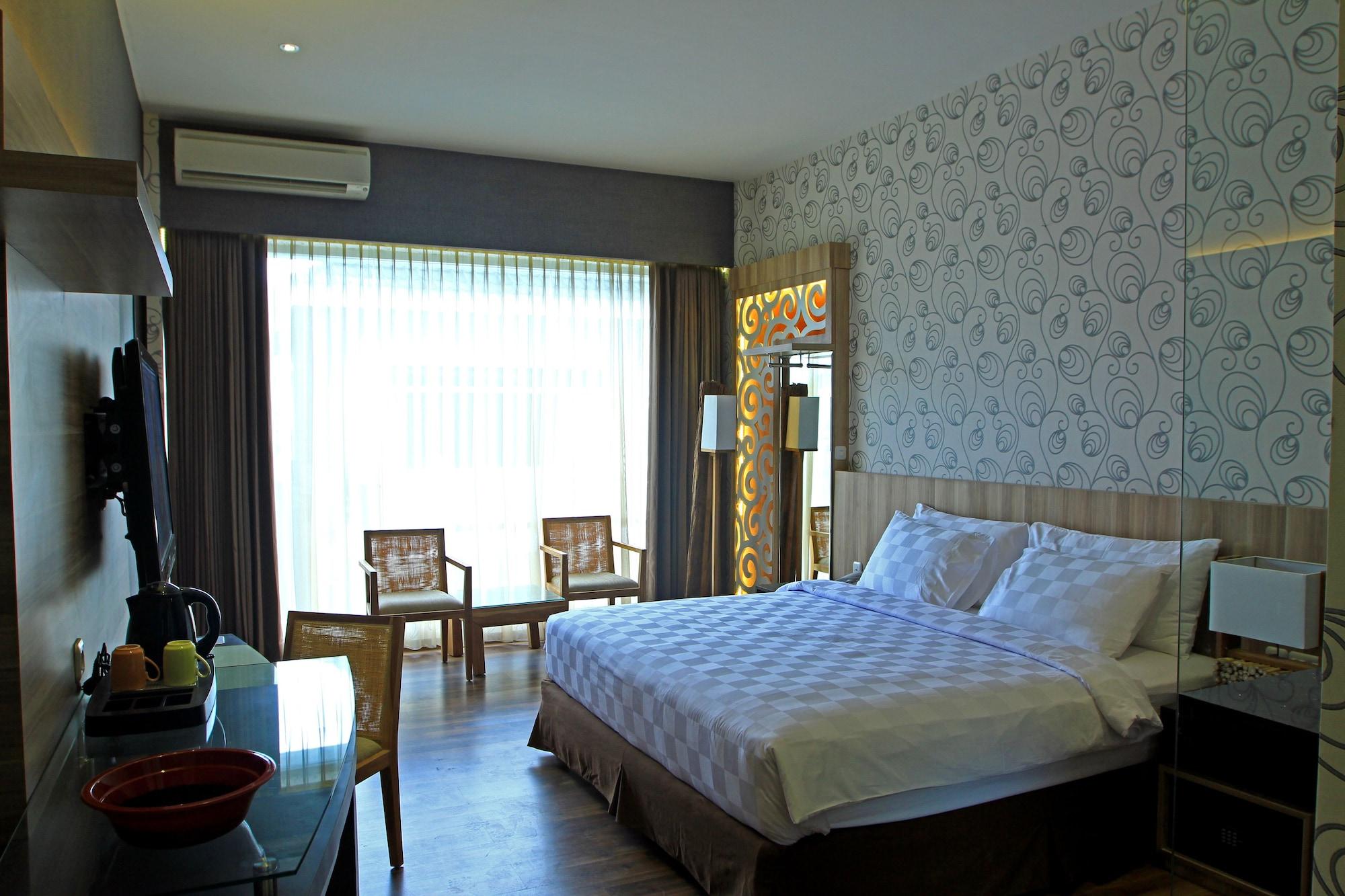 Oxville Hotel Padang  Exterior photo